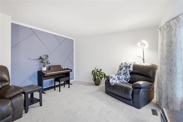 3 Attache Pl, Winnipeg, MB - Indoor
