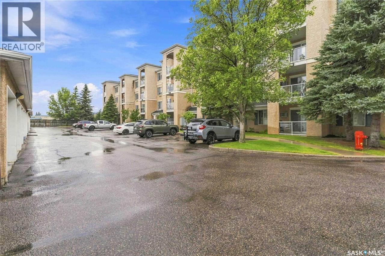 401 215 Lowe Road, Saskatoon, SK - Outdoor With Balcony