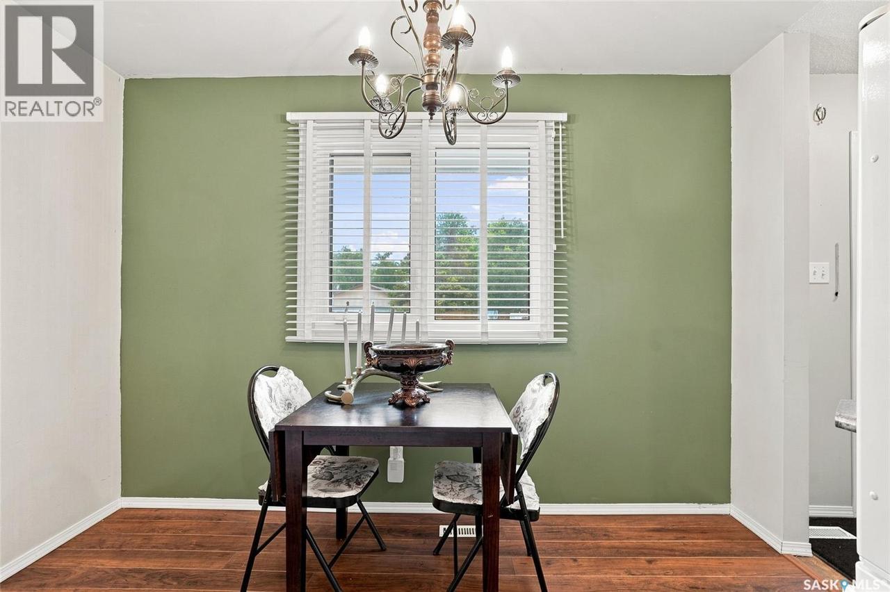 96 Patterson Crescent, Saskatoon, SK - Indoor Photo Showing Dining Room
