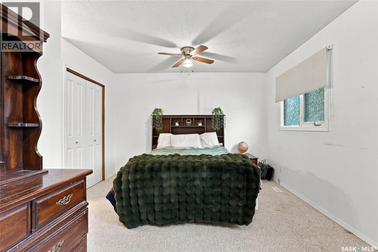 96 Patterson Crescent, Saskatoon, SK - Indoor Photo Showing Bedroom