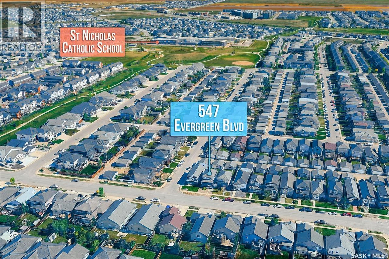 547 Evergreen Boulevard, Saskatoon, SK - Outdoor With View