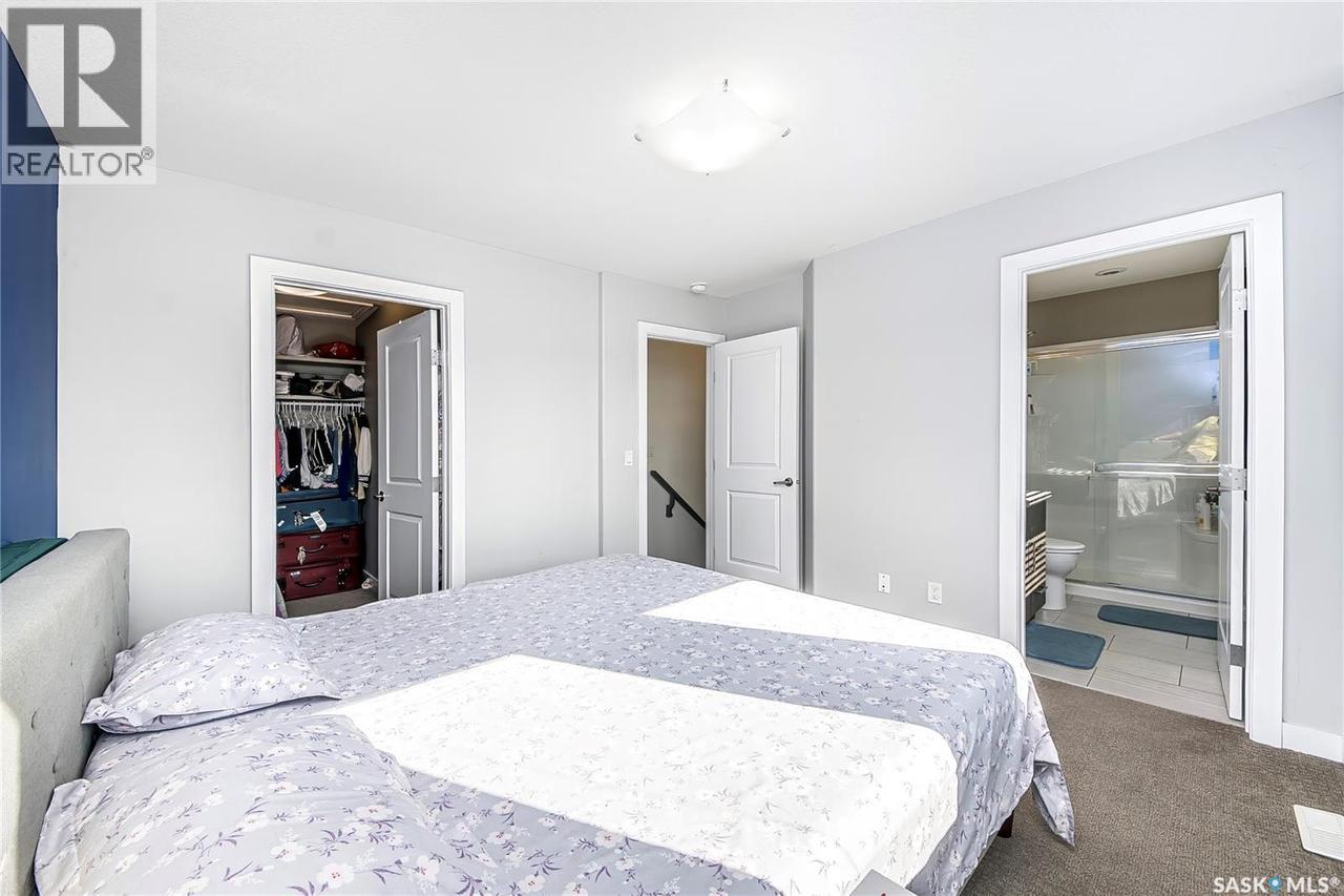 547 Evergreen Boulevard, Saskatoon, SK - Indoor Photo Showing Bedroom