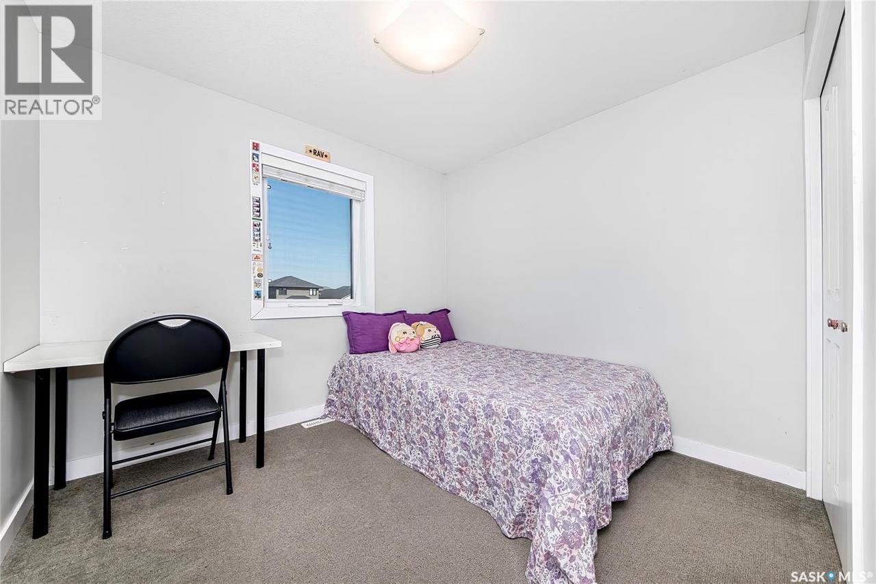547 Evergreen Boulevard, Saskatoon, SK - Indoor Photo Showing Bedroom