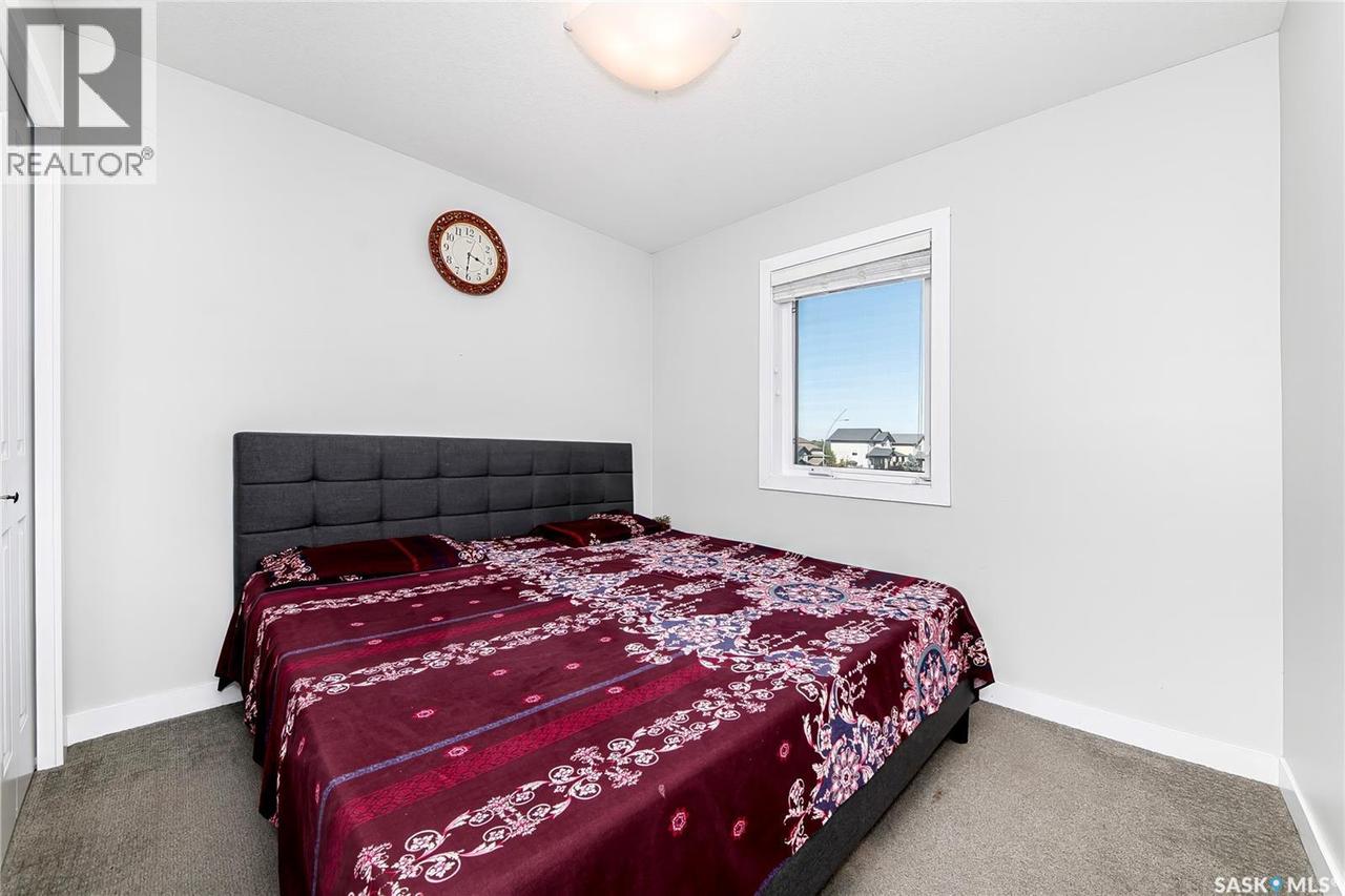 547 Evergreen Boulevard, Saskatoon, SK - Indoor Photo Showing Bedroom