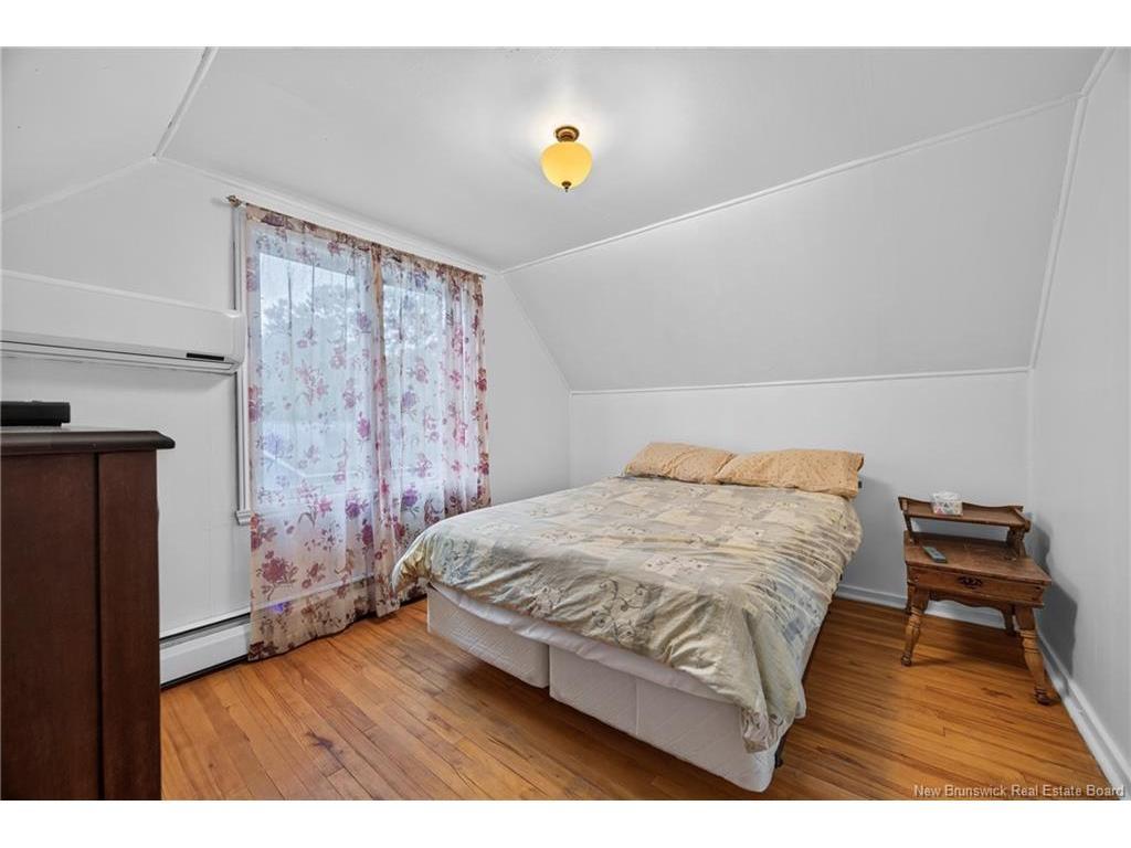 251 Carney St, Devon, NB 