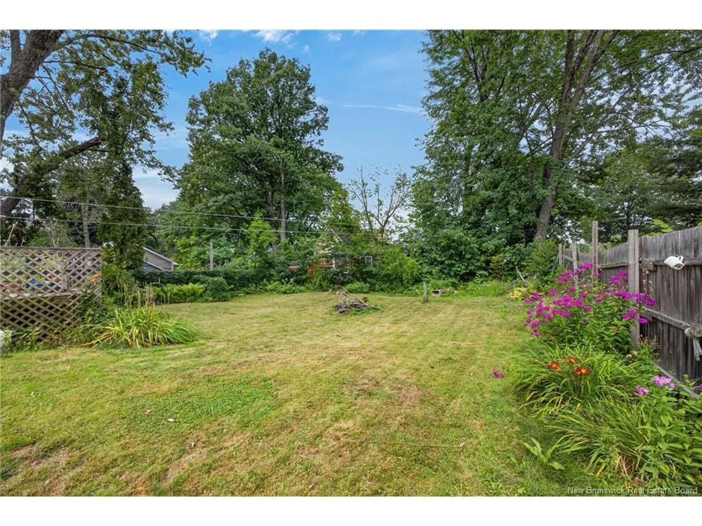 251 Carney St, Devon, NB 