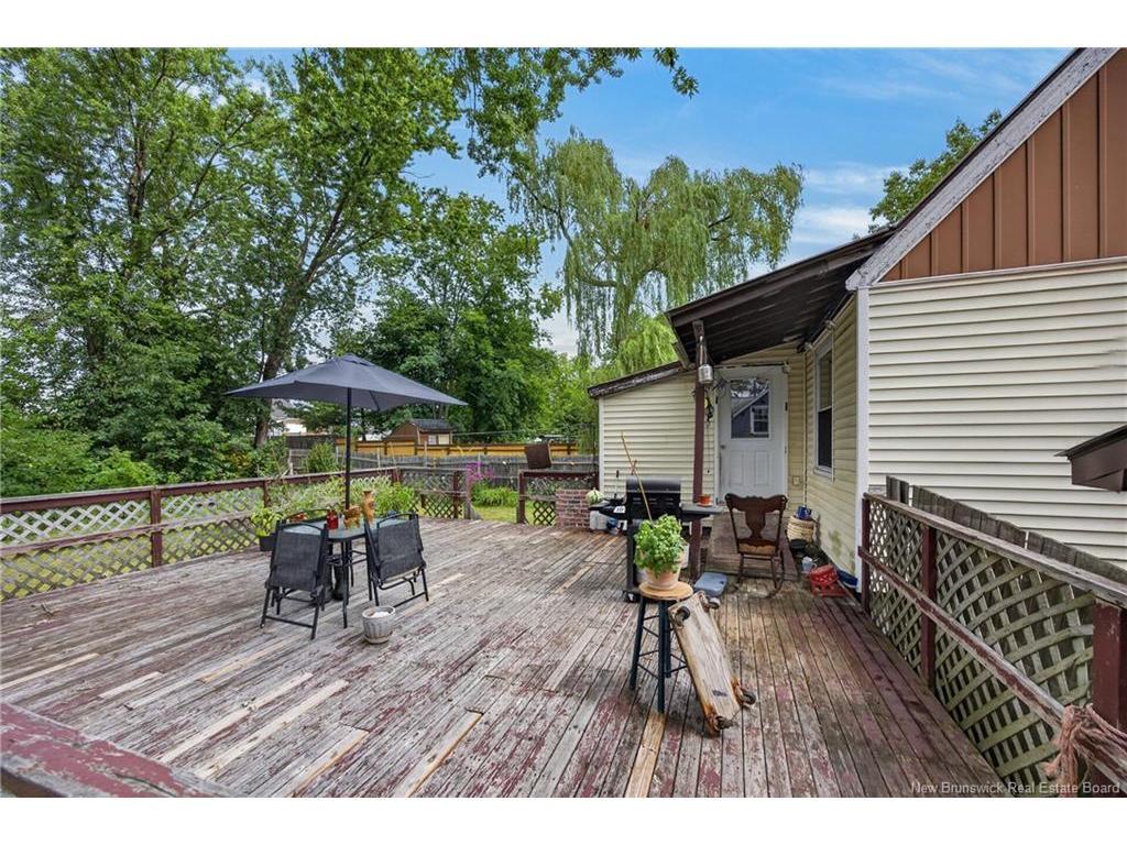 251 Carney St, Devon, NB 