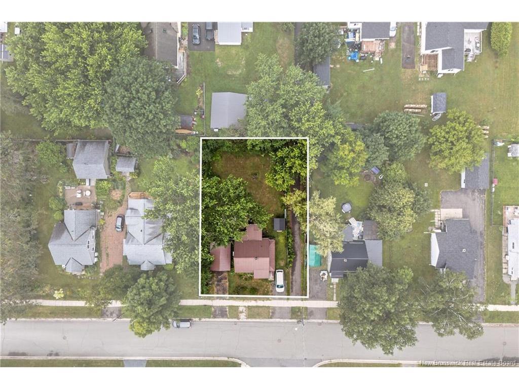 251 Carney St, Devon, NB 