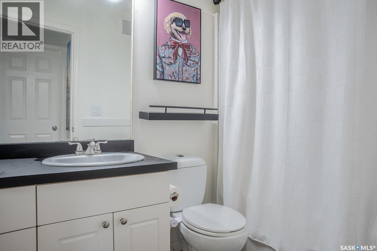 542 Carter Way, Saskatoon, SK - Indoor Photo Showing Bathroom