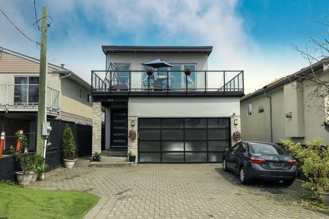 958 Keil Street  White Rock, BC V4B 4V7