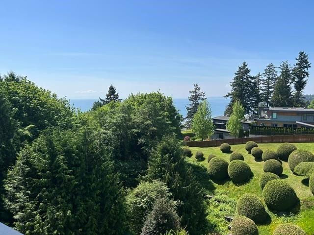 401-1350 Vidal Street  White Rock, BC V4B 5G6