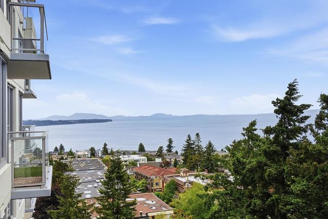 902-15165 Thrift Avenue  White Rock, BC V4B 0C1