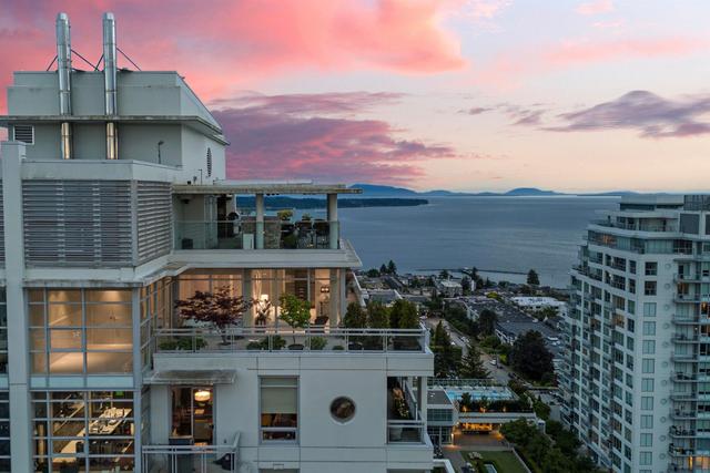 PH2-1473 Johnston Road  White Rock, BC V4B 0A2