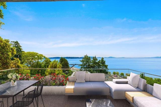 14999 Blackwood Lane  White Rock, BC V4B 2A8