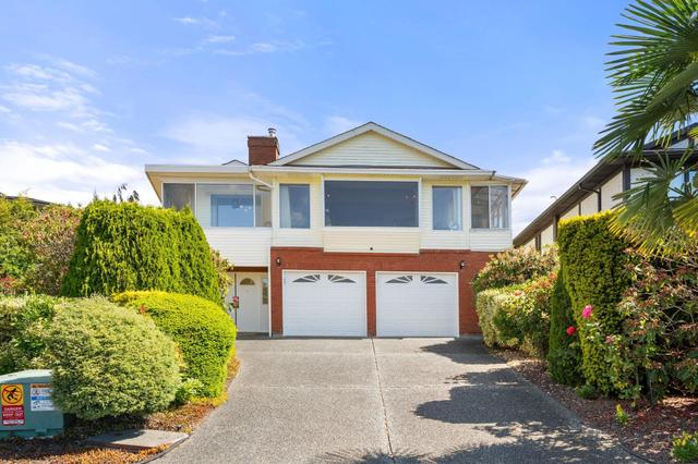 15655 Semiahmoo Avenue  White Rock, BC V4B 1V4