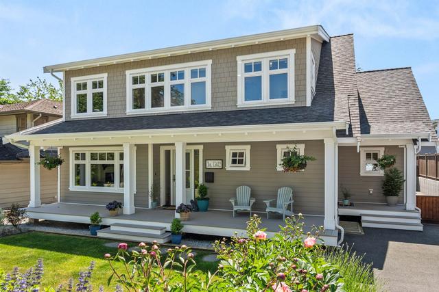 15682 Thrift Avenue  White Rock, BC V4B 2M4