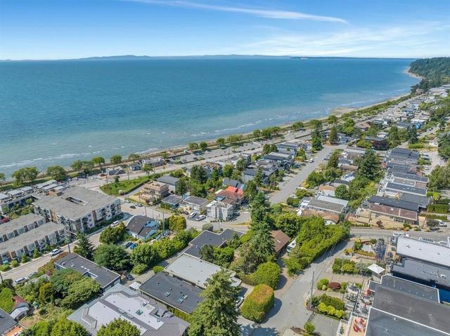 14810 Prospect Avenue  White Rock, BC V4B 2B1