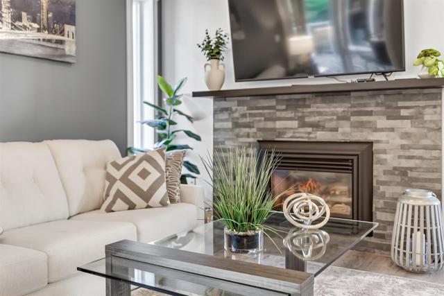 105-15717 Marine Drive  White Rock, BC V4B 1E4