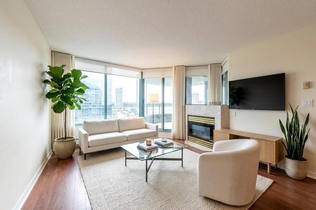 1608-13383 108 Avenue  Surrey, BC V3T 5T6