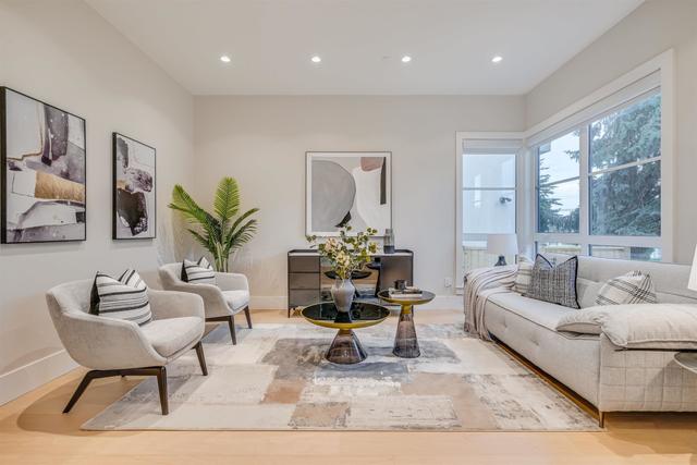 15387 Pacific Avenue  White Rock, BC V4B 1R3