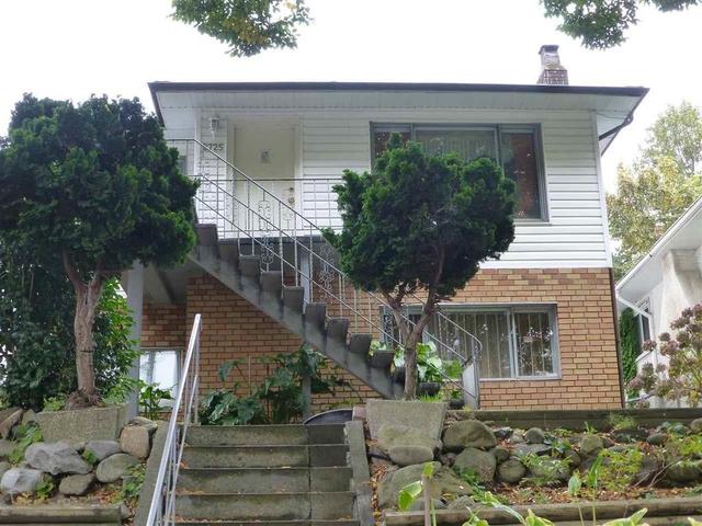 2725 Broadway E Vancouver, BC V5M 1Y7