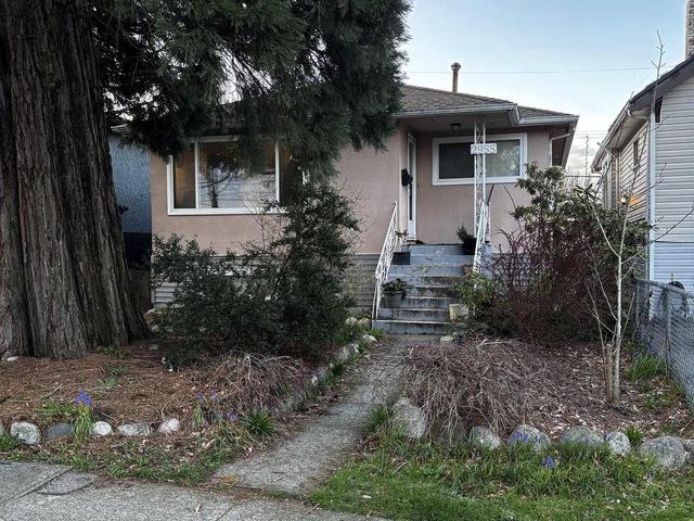 2955 29th Avenue E Vancouver, BC V5R 1V8