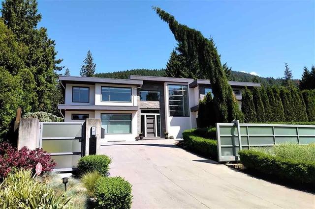 3771 Southridge Avenue  West Vancouver, BC V7V 3H9