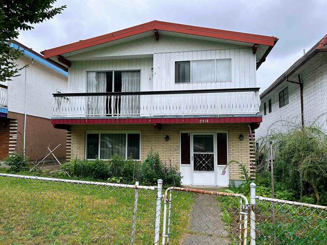 2314 1st Avenue E Vancouver, BC V5N 1C3
