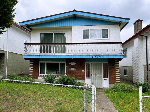2316 1st Avenue E Vancouver, BC V5N 1C3