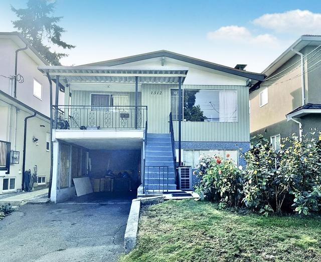 1312 28th Avenue E Vancouver, BC V5V 2R1