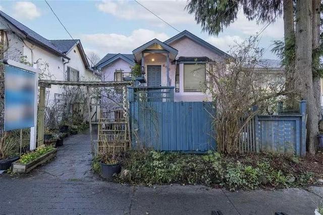 4940 Killarney Street  Vancouver, BC V5R 3V7