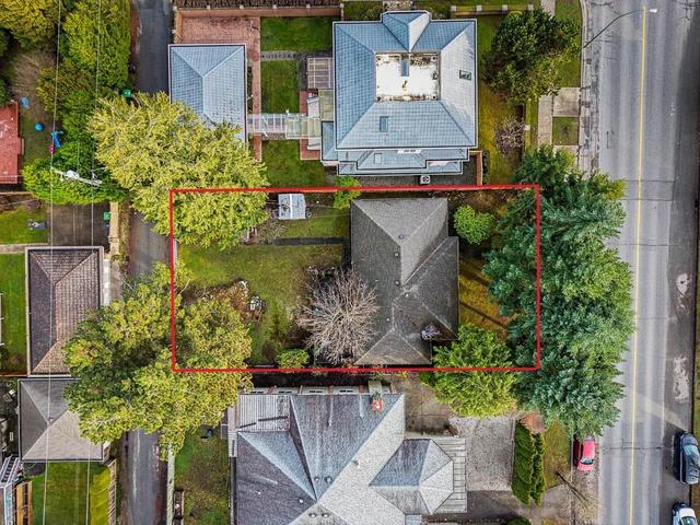 1323 49th Avenue W Vancouver, BC V6M 2R2