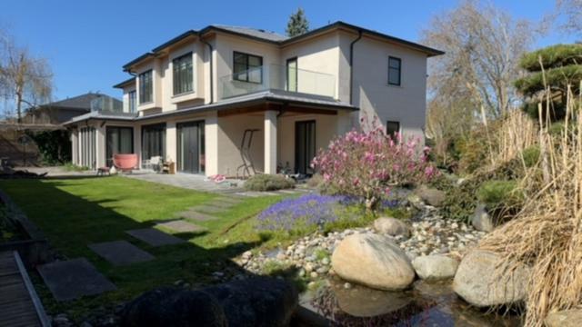 7928 Goldstream Place  Richmond, BC V7A 1L7