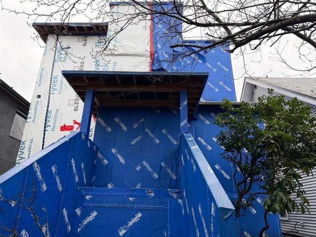 4538 12th Avenue W Vancouver, BC V6R 2R5