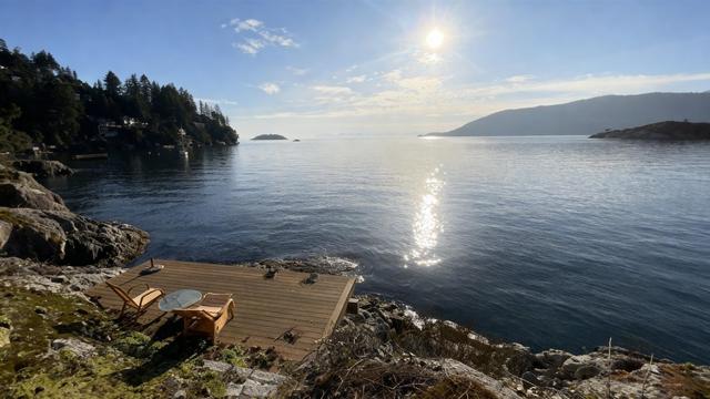 6648 Marine Drive  West Vancouver, BC V7W 2S9
