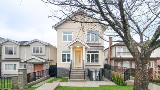 3431 23rd Avenue E Vancouver, BC V5R 1C1