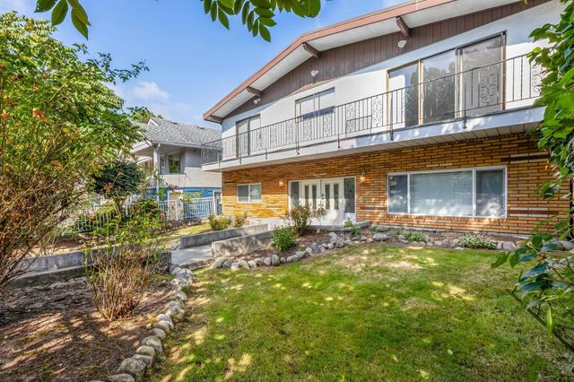 651 17th Avenue E Vancouver, BC V5V 1B5