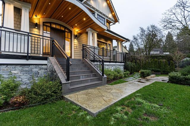2051 King Edward Avenue W Vancouver, BC V6J 2W8