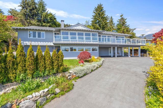 1111 Gilston Road  West Vancouver, BC V7S 2E7