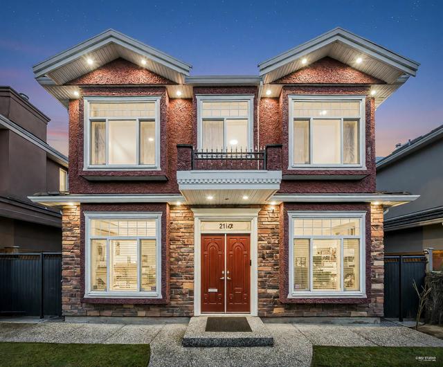 2160 54th Avenue E Vancouver, BC V5P 1Y7