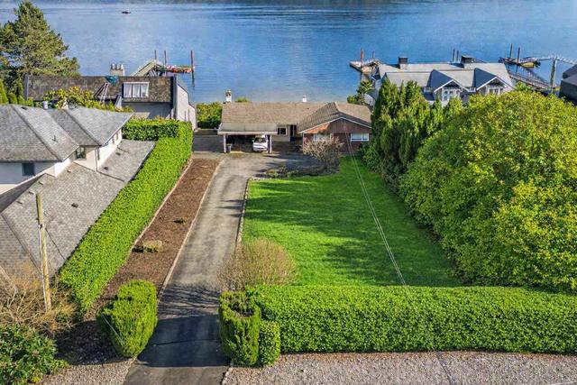 450 Beachview Drive  North Vancouver, BC V7G 1P7