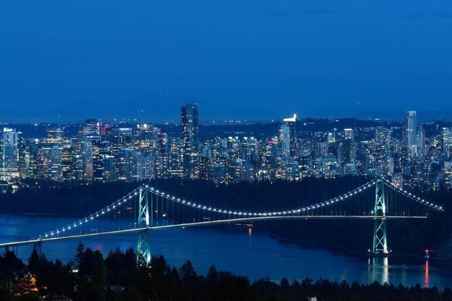 1335 Chartwell Drive  West Vancouver, BC V7S 2R4