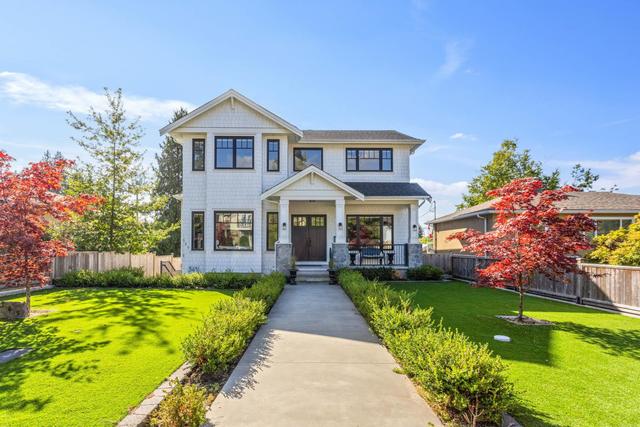 345 20th Street E North Vancouver, BC V7L 3A8