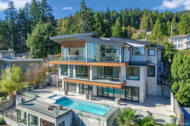 535 Craigmohr Drive  West Vancouver, BC V7S 1W8