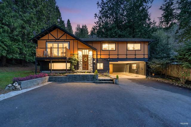 5325 Marine Drive  West Vancouver, BC V7W 2P5