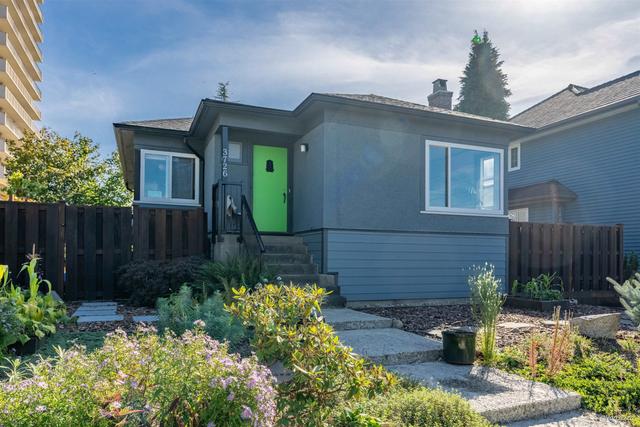 3726 Trinity Street  Burnaby, BC V5C 1N2