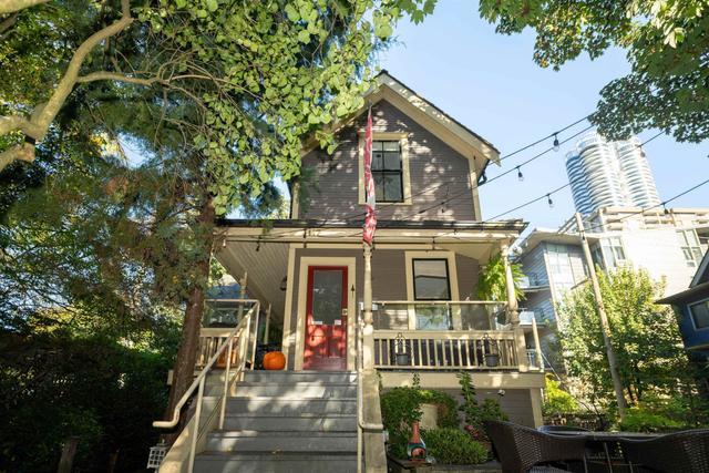 1119 Pendrell Street  Vancouver, BC V6E 1L3