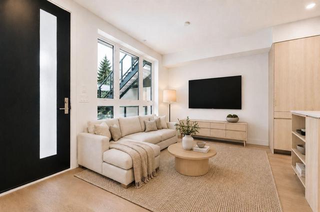 122-578 24 Avenue W Vancouver, BC V5Z 2B4