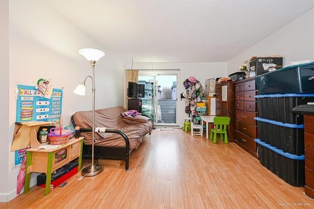 406-16 Lakewood Drive  Vancouver, BC V5L 4L1