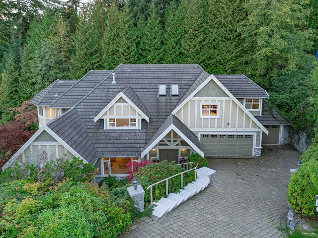 2398 Constantine Place  West Vancouver, BC V7S 3H7